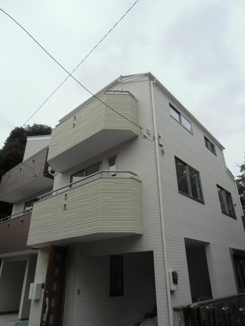 Local appearance photo. Local (10 May 2013) Shooting