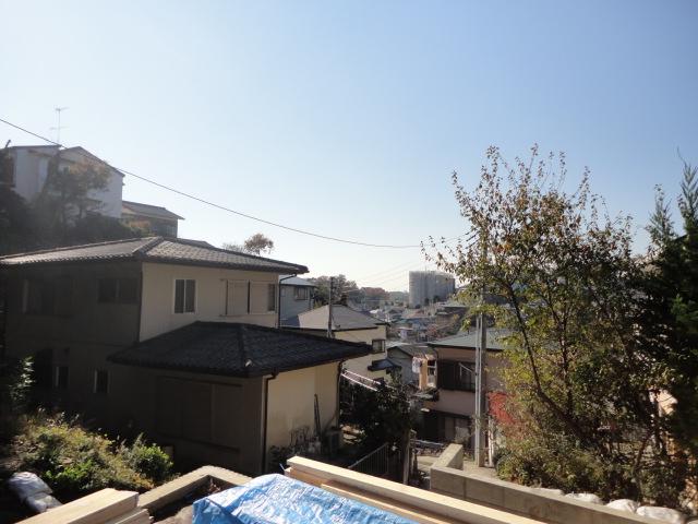 View photos from the dwelling unit. Local (12 May 2013) Shooting