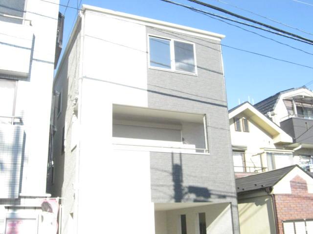 Local appearance photo. Local (14 May 2012) shooting