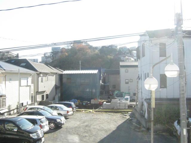 View photos from the dwelling unit. View from the site (December 2013) Shooting