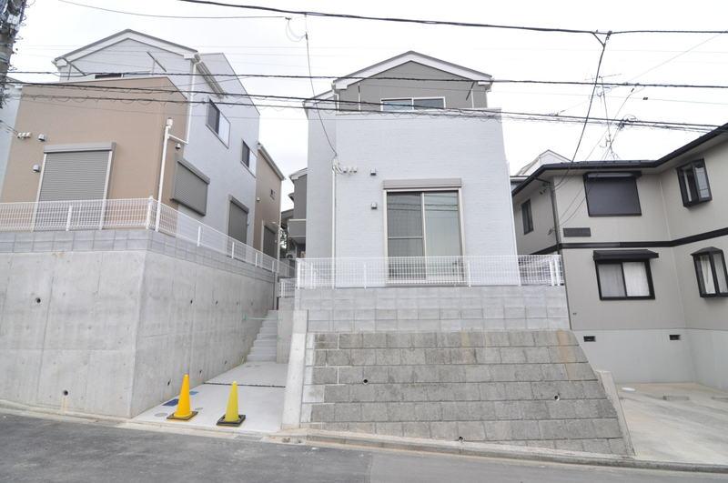 Local appearance photo