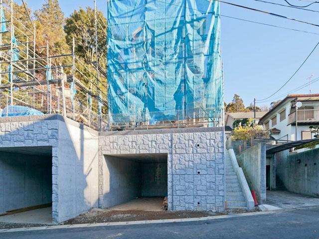 Local appearance photo. December 16, 2013 shooting Building 2