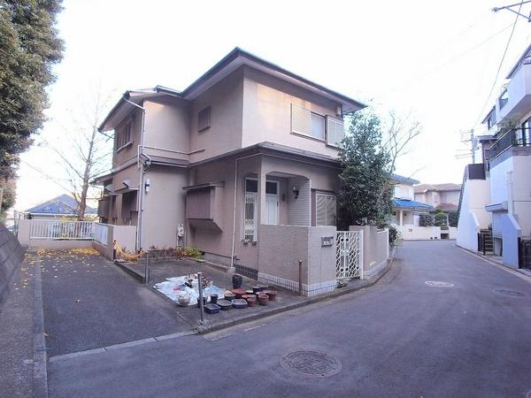 Local photos, including front road. Local (12 May 2013) Shooting Sound because there is a neighboring house and the distance is not worried. 