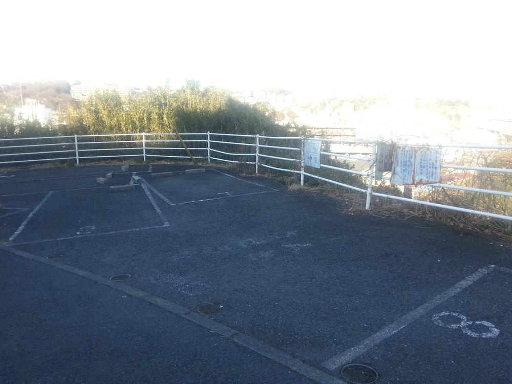 Local appearance photo. Local shooting