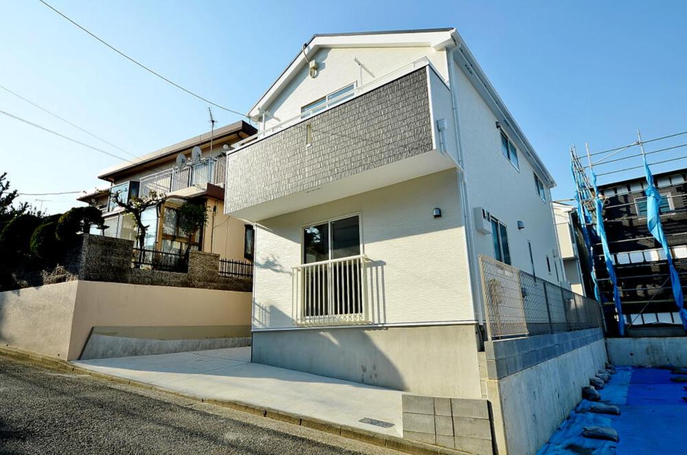 Local appearance photo