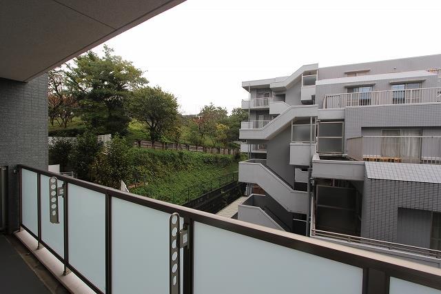 View photos from the dwelling unit