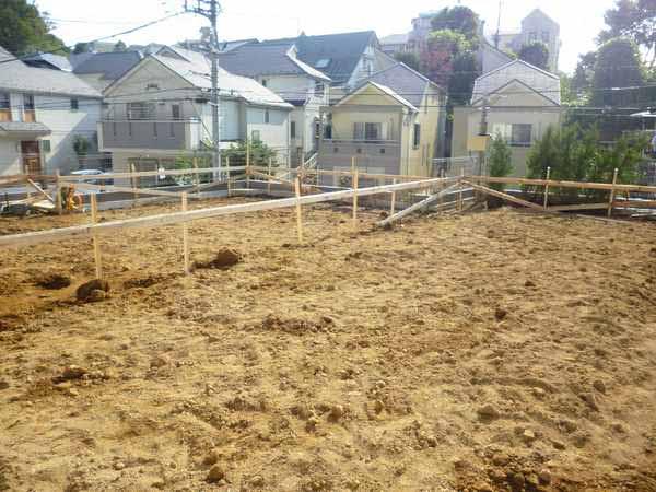 Local appearance photo. Local (11 May 2013) Shooting