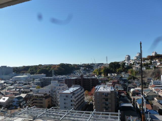 View photos from the dwelling unit. View from the site (November 2013) Shooting