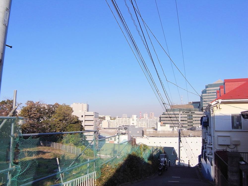 View photos from the dwelling unit. This sense of openness, This view, This is a great view! (November 2013) Shooting
