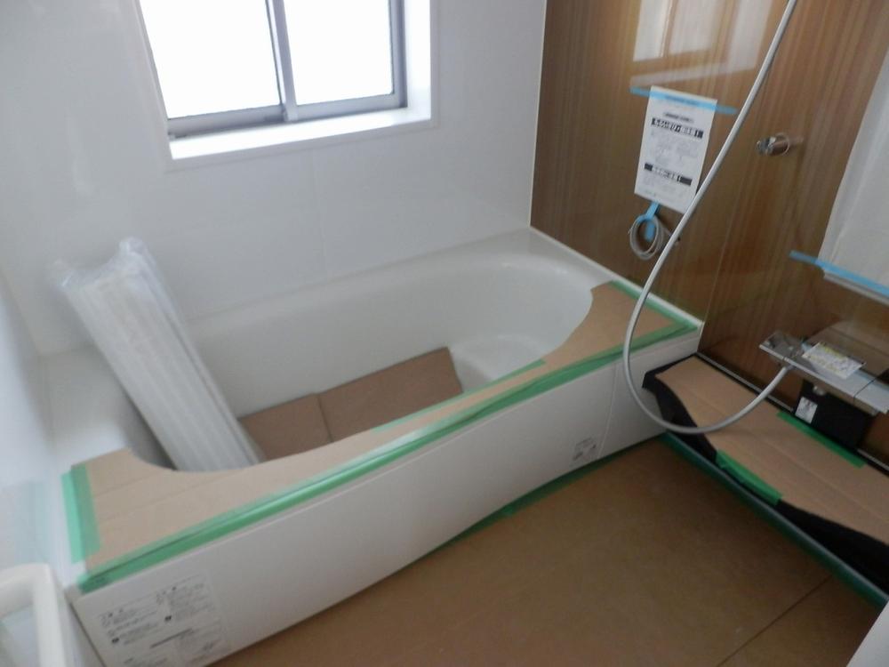 Bathroom. Bathroom (December 17, 2013) Shooting