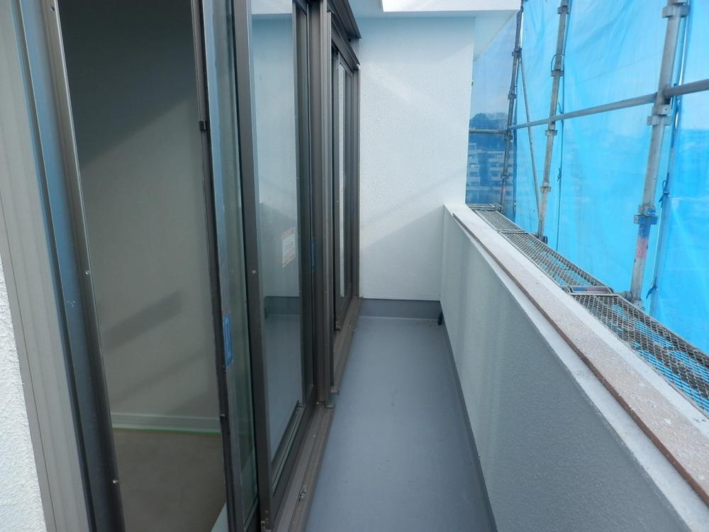 Balcony. Balcony (December 17, 2013) Shooting