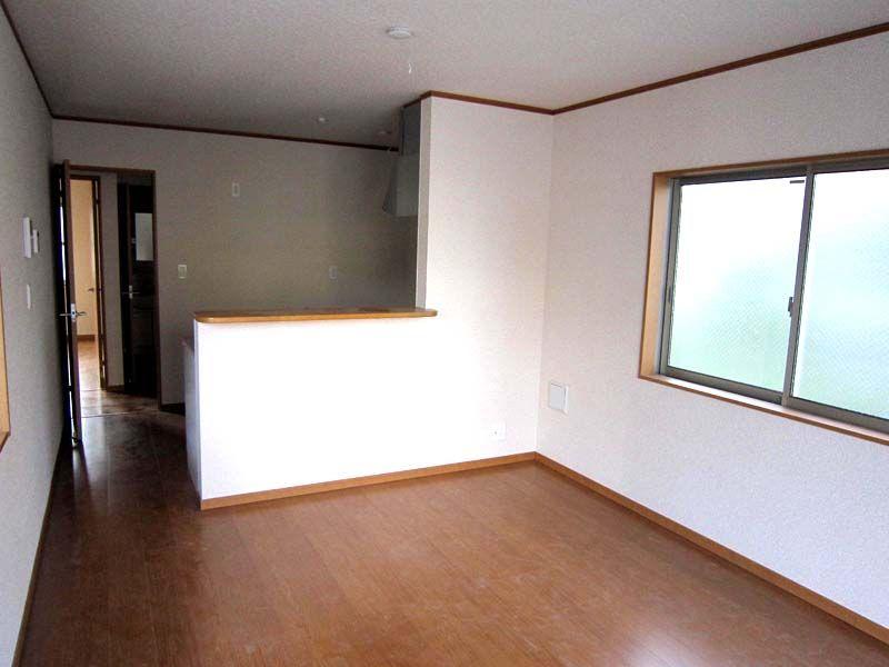 Same specifications photos (living). Example of construction