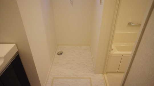 Wash basin, toilet. bathroom