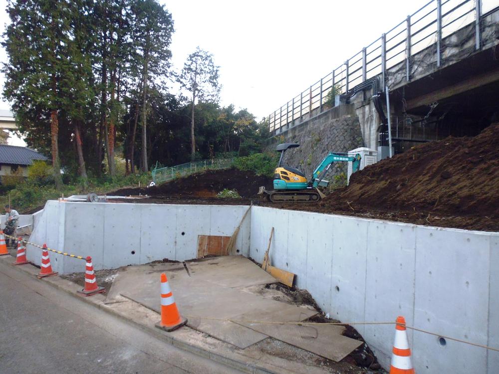 Local appearance photo. Local shooting