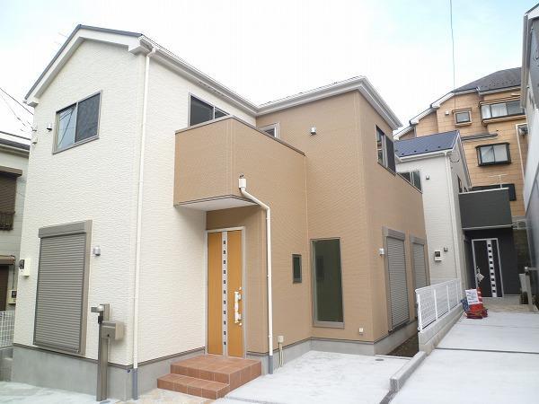 Same specifications photos (appearance). Same specifications enforcement example