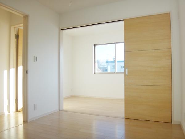 Building plan example (introspection photo). Western-style construction cases