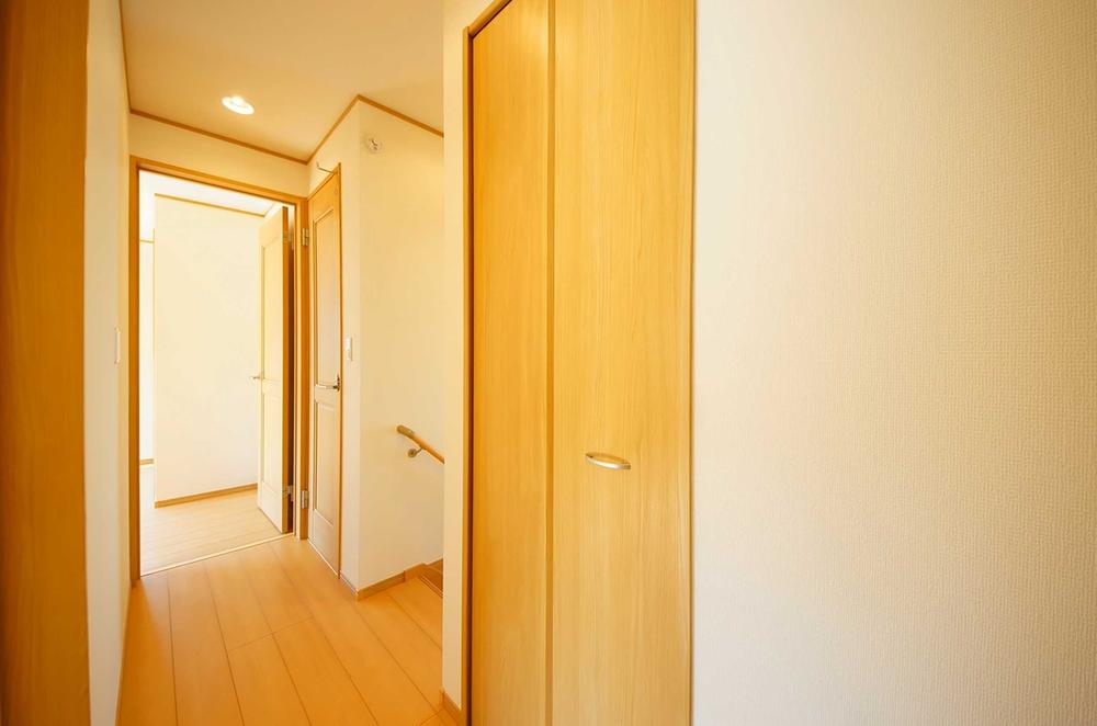 Receipt. Indoor (11 May 2013) Shooting, There are also storage space in the corridor on the second floor.