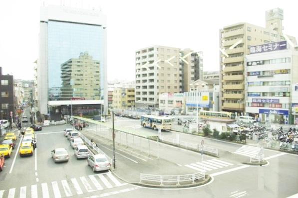 station. JR "Hodogaya Station" to a 5-minute walk from the 400m Station, Access to the city center is also good.