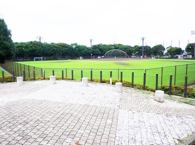 park. From local to 800M "Shimizu months hill park" is Sports Park ・ Pool ・ There is also such as free open space, It is recommended for family outing.