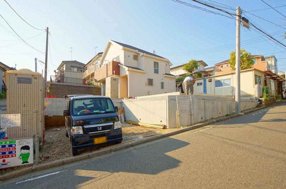 Local photos, including front road. Local (11 May 2013) Shooting, Good hit yang per corner lot of the east 5.8M × south 4M.