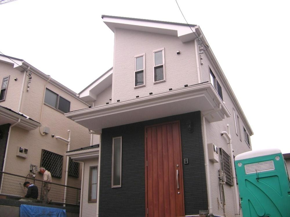 Local appearance photo. Local (10 May 2013) Shooting