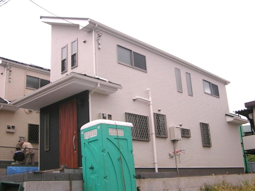 Local appearance photo. Local (10 May 2013) Shooting