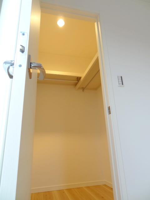 Receipt. Walk-in closet ・ A Building