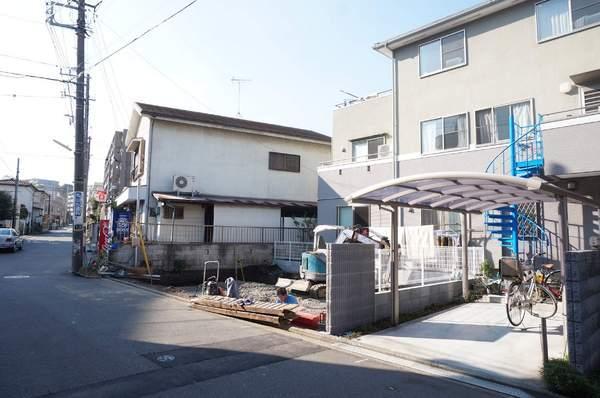 Local appearance photo