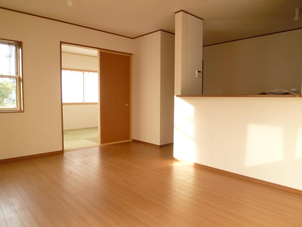 Non-living room. Indoor (October 17, 2013) Shooting 1 Building