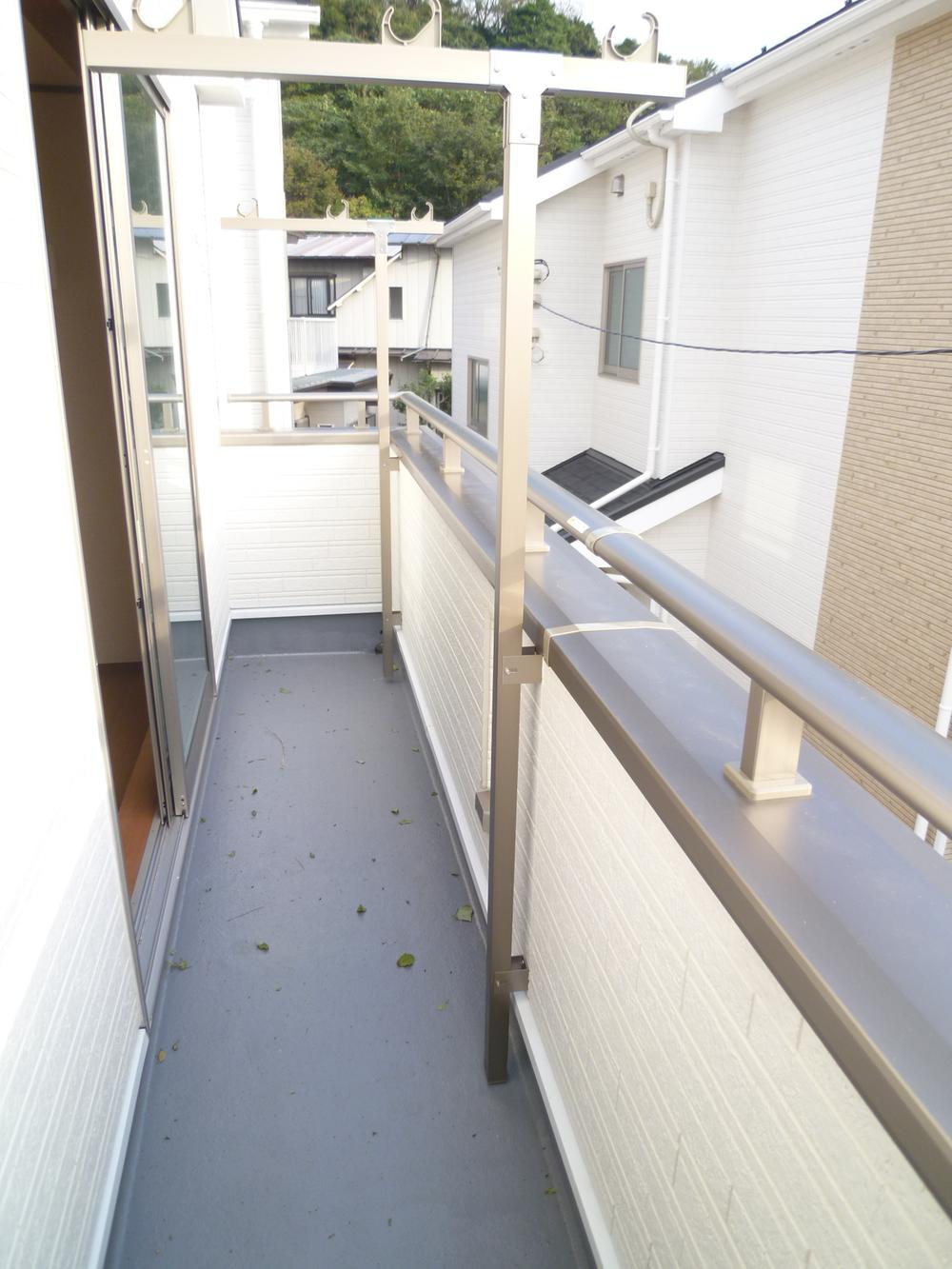 Balcony. Local (October 17, 2013) Shooting 1 Building