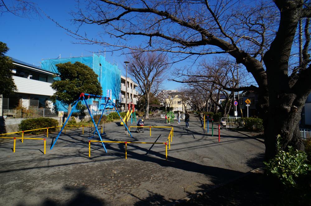 park. 1m to Sugita park