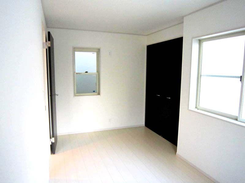 Same specifications photos (Other introspection). Example of construction