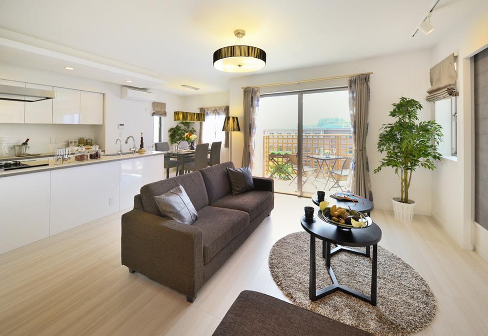 Living. 1 Building living ・ dining ・ Kitchen (August 2013) Shooting