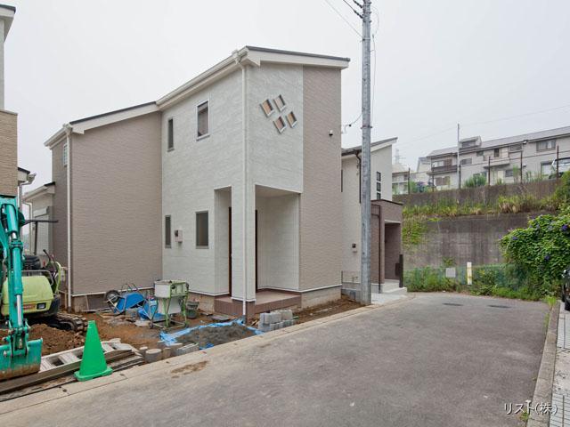 Local photos, including front road