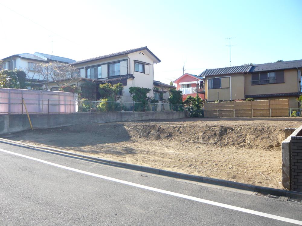 Local appearance photo. Local (12 May 2013) Shooting