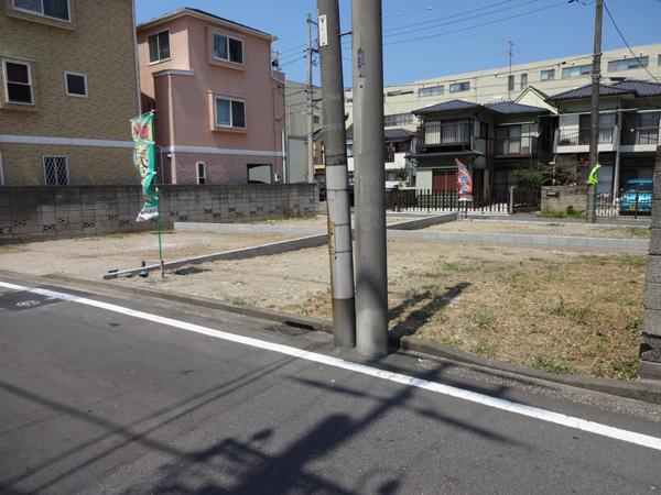 Local photos, including front road. Local (June 2013) Shooting