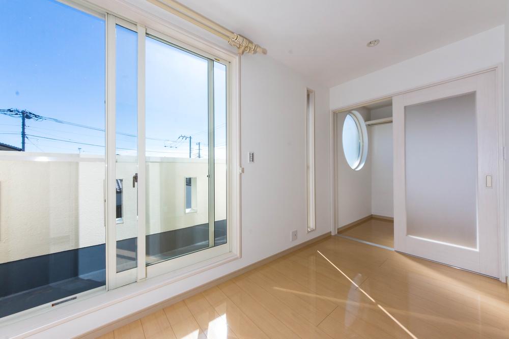 Non-living room. Good room of per yang