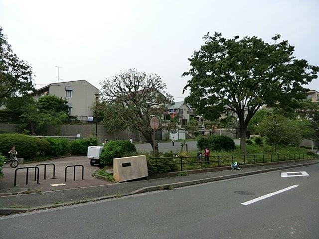 park. Kuriki Nakamurakoen up to 100m