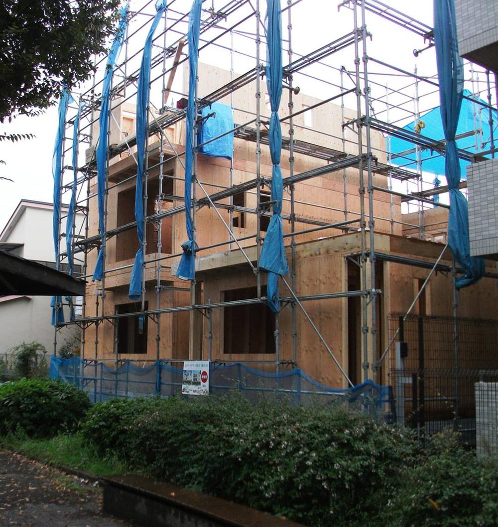 Local appearance photo. Local (11 May 2013) Shooting