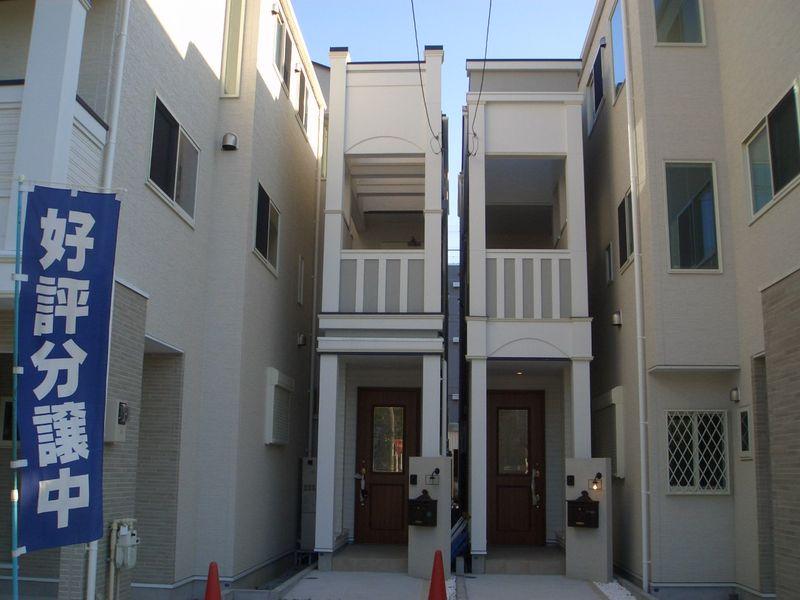 Local appearance photo. Example of construction