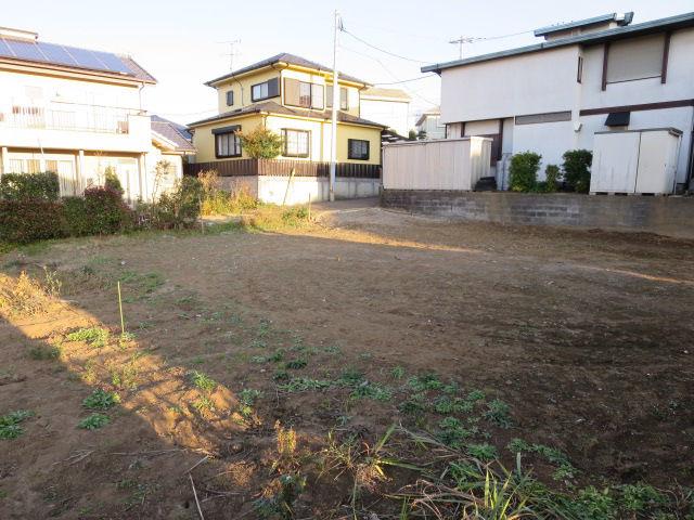 Local appearance photo. Local (12 May 2013) Shooting