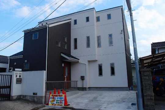 Local appearance photo. Building appearance