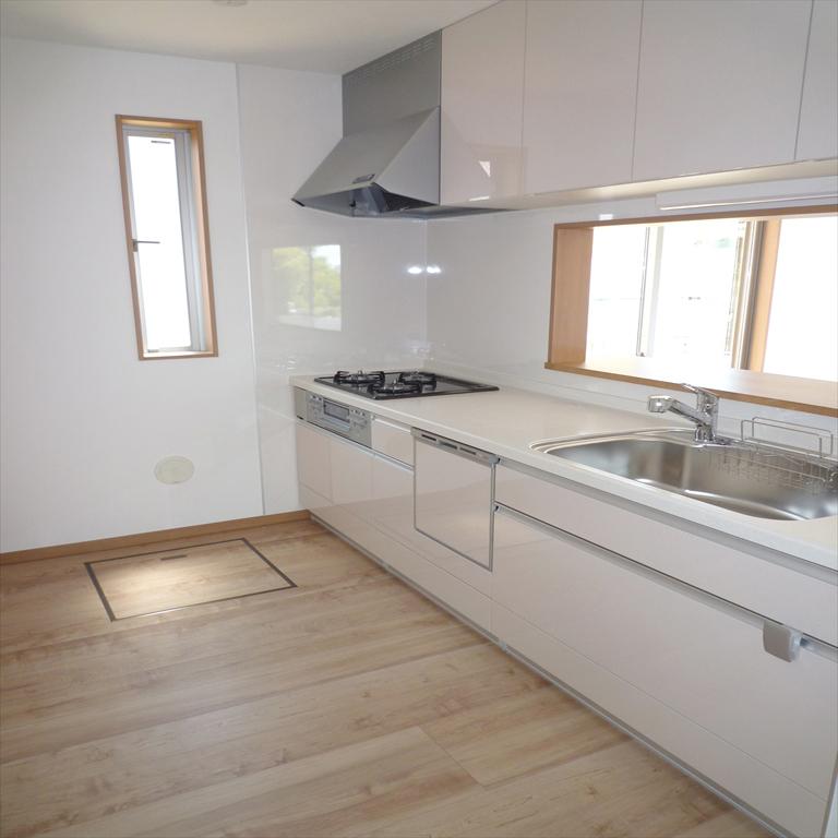 Same specifications photos (living). Same specifications