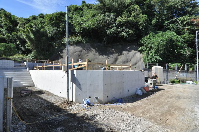 Local photos, including front road. Local (September 2013) Shooting