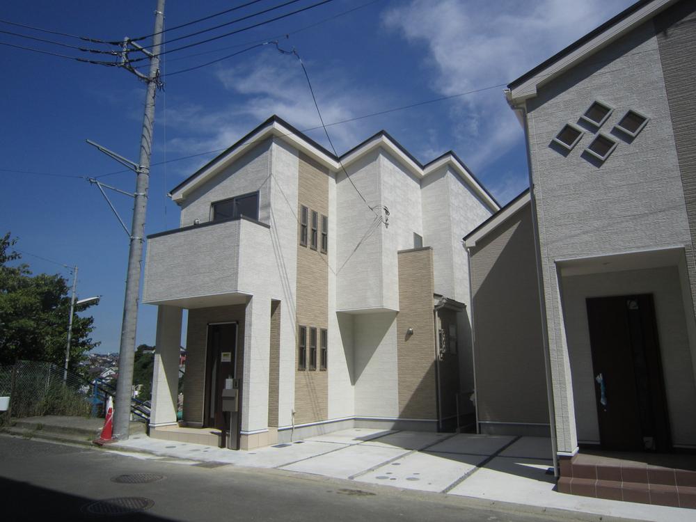 Local photos, including front road. Local (September 2013) Shooting