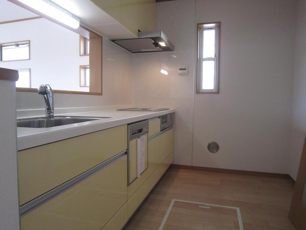 Kitchen. Indoor (September 2013) Shooting