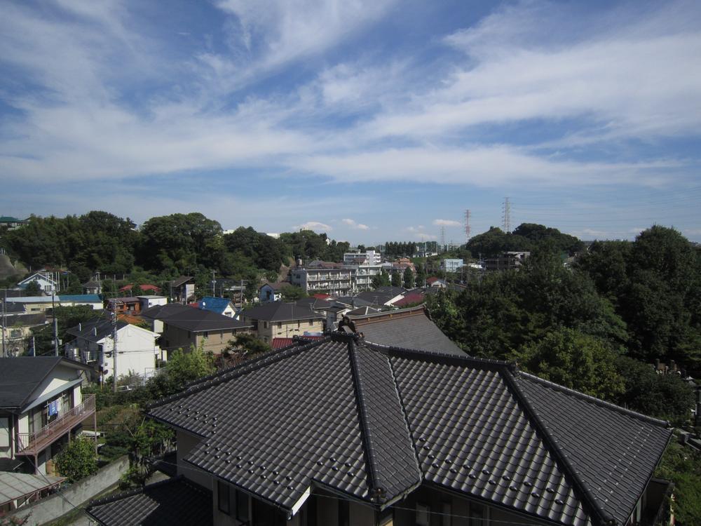 View photos from the dwelling unit. View from local (September 2013) Shooting