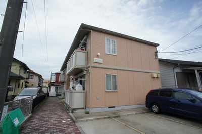 Parking lot. Parking is on site!