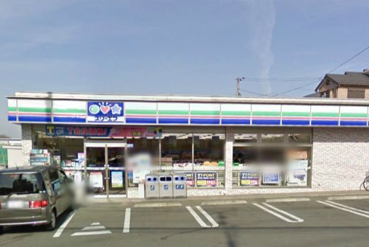 Convenience store. Three F until the (convenience store) 502m