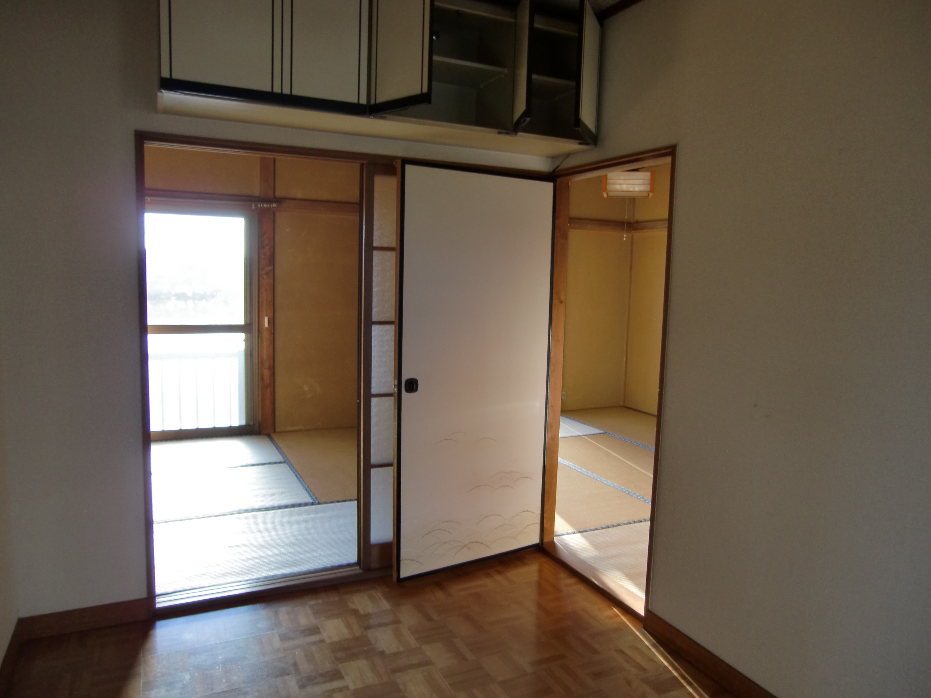 Living and room. Easy-to-use room in the distribution type.